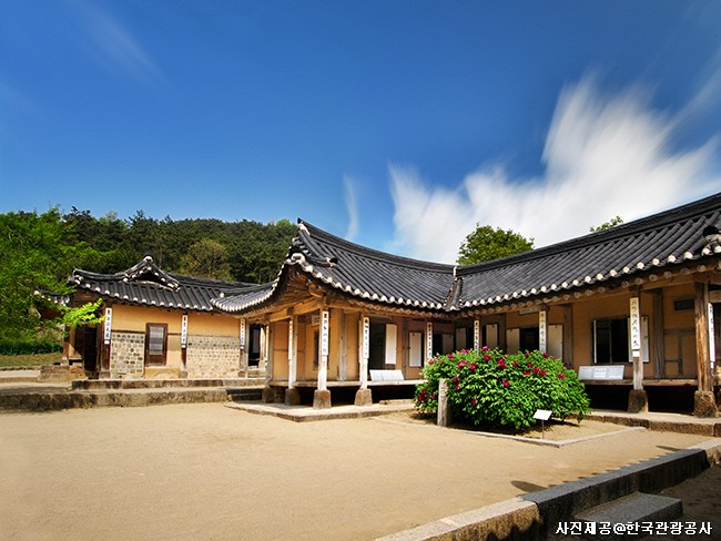 충남의 인물을 찾아서 - 충청 홍성 예산지역